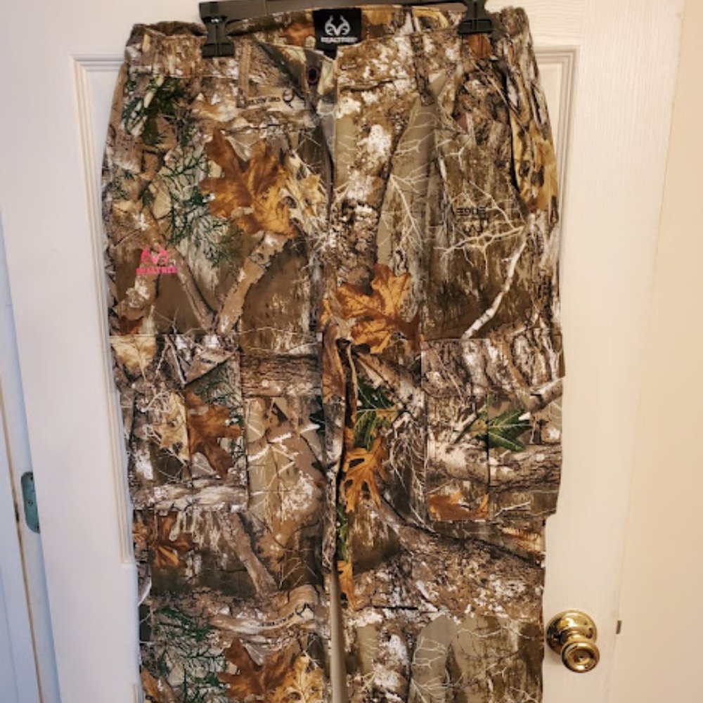 Ladies Camo Pants